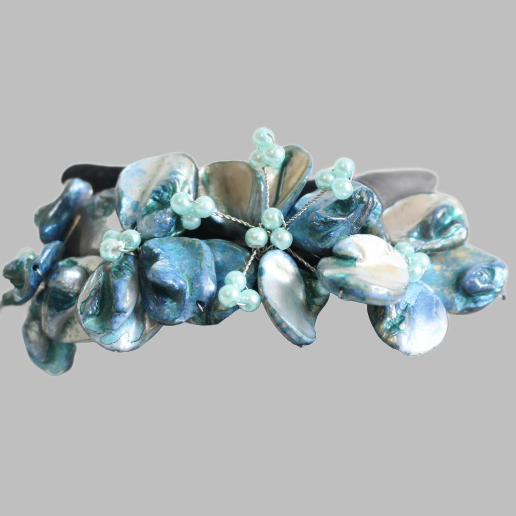 Bracelet With Flower Design Blue