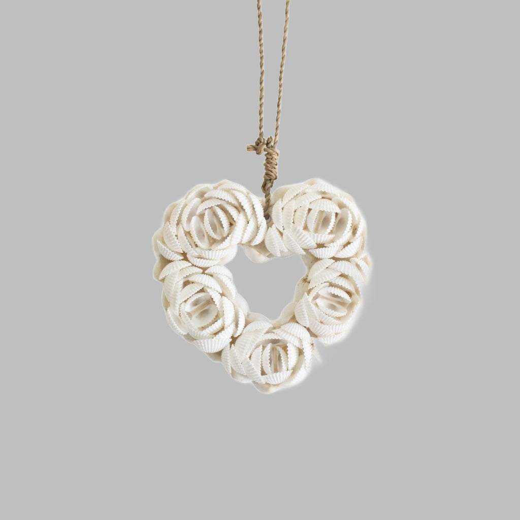 Hanging Shell Heart Decoration 15Cm Hangers &amp; Chandeliers