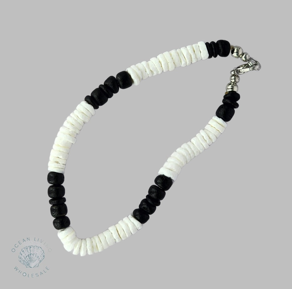 White Shell With Black Coco 4-5Mm Bracelet