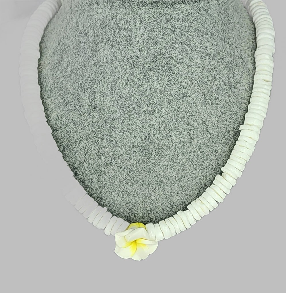 White Shell With Flower 4-5Mm 18’ Assorted Colors Necklace